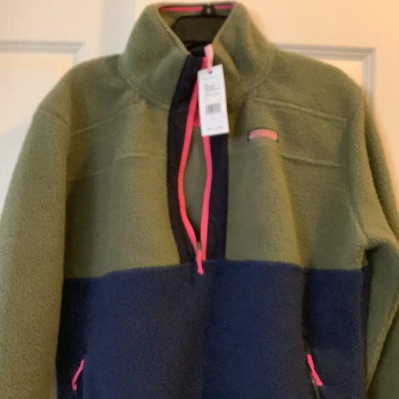 Vineyard Vines Sherpa - Picture 8 of 8